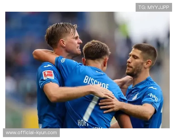 欧联杯里昂对阵前进之鹰，榜首球队主场求大胜