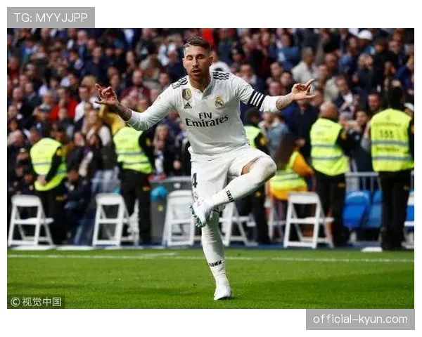 特写：维尼修斯突破造点后亲自主罚命中，皇马重燃希望